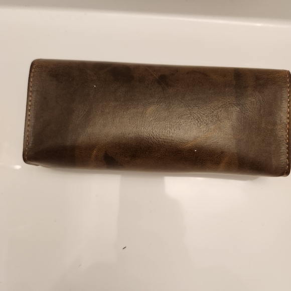 Brightside sunglasses case 😎 - Picture 5 of 5